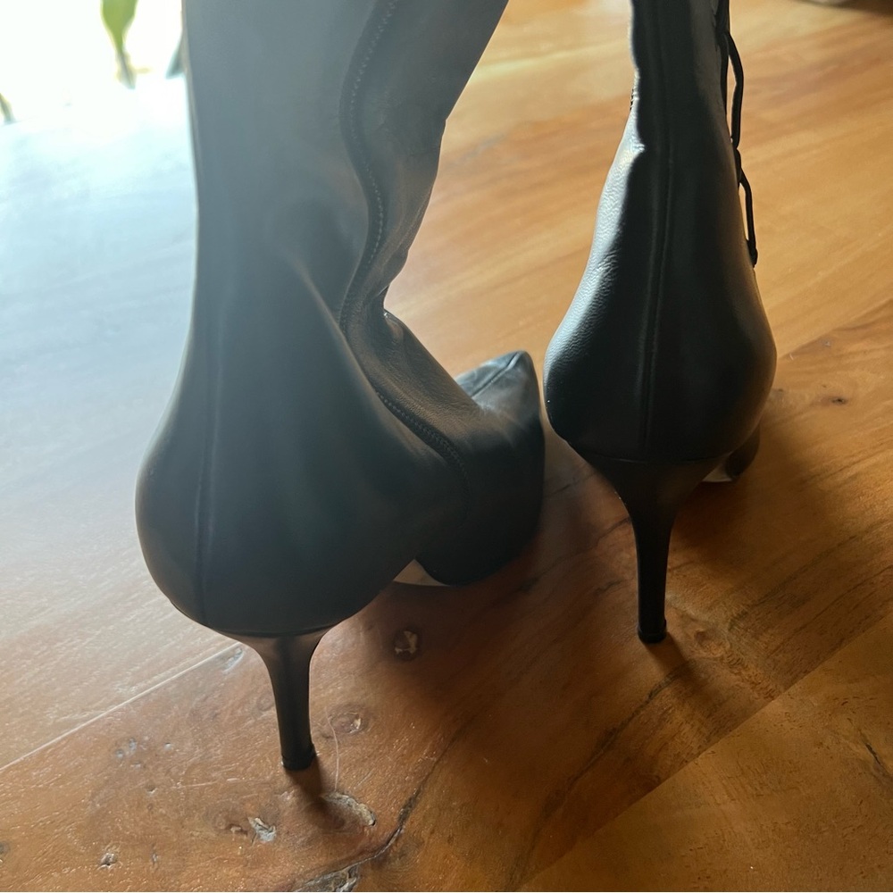 Manolo Blahnik Over the Knee Black Leather Boots side lace details size 38.5 - Picture 5 of 10